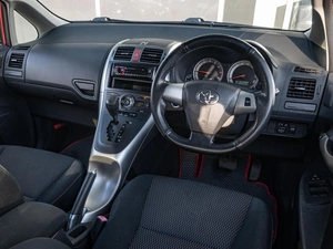 Хетчбэк Toyota Auris 2009 года, 850000 рублей, Краснодар