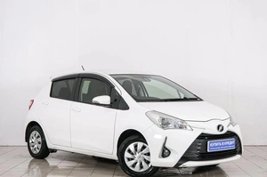 Хетчбэк Toyota Vitz 2017 года, 889000 рублей, Красноярск