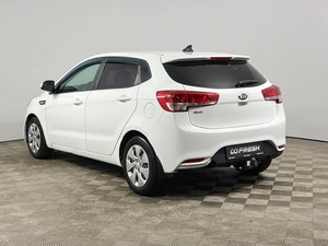 Хетчбэк Kia Rio 2017 года, 929900 рублей, Казань