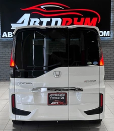 Минивэн Honda Stepwgn 2016 года, 1840000 рублей, Красноярск