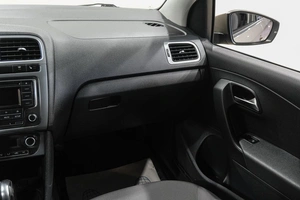 Седан Volkswagen Polo 2016 года, 1129000 рублей, Новокузнецк