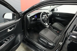 Хэтчбек Kia Rio 2019 года, 1650000 рублей, Курск