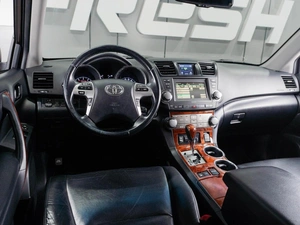 Внедорожник Toyota Highlander 2013 года, 2250000 рублей, Тюмень