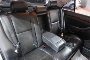 Седан Toyota Avensis 2004 года, 699000 рублей, Новокузнецк