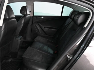 Седан Volkswagen Passat 2010 года, 899900 рублей, Ростов-на-Дону