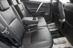 Внедорожник Toyota RAV4 2018 года, 3389000 рублей, Барнаул