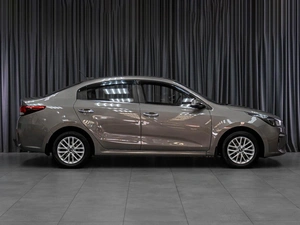 Седан Kia Rio 2018 года, 1349000 рублей, Тюмень