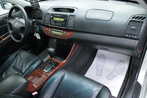 Седан Toyota Camry 2004 года, 878000 рублей, Солонцы