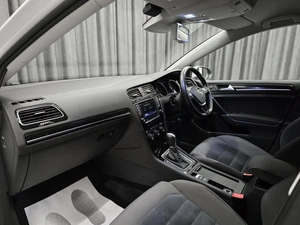 Универсал Volkswagen Golf 2015 года, 1249000 рублей, Красноярск