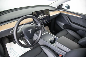 Внедорожник Tesla Model Y 2022 года, 4199000 рублей, Пермь