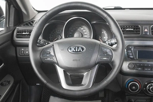 Седан Kia Rio 2014 года, 999000 рублей, Кемерово
