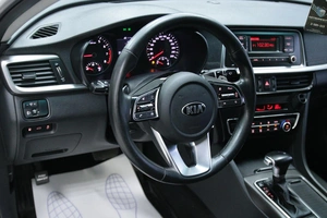 Седан Kia Optima 2018 года, 1603000 рублей, Солонцы