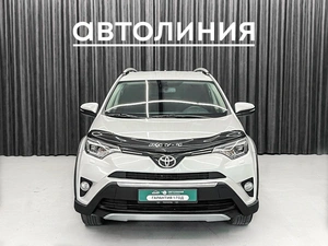 Внедорожник Toyota RAV4 2018 года, 2379000 рублей, Красноярск