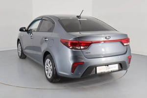 Седан Kia Rio 2019 года, 1330000 рублей, Брянск