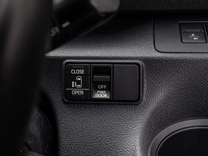 Минивэн Toyota Sienta 2019 года, 1450000 рублей, Краснодар