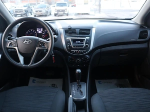 Седан Hyundai Solaris 2015 года, 1090000 рублей, Железногорск