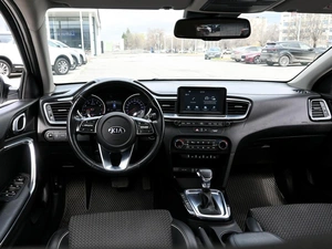 Хетчбэк Kia Ceed 2019 года, 1838000 рублей, Волгоград