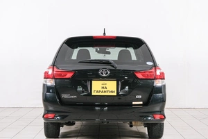 Универсал Toyota Corolla Fielder 2018 года, 1429000 рублей, Красноярск