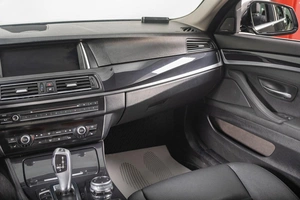 Седан BMW 5 серия 2011 года, 1899000 рублей, Томск