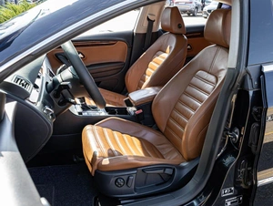 Седан Volkswagen Passat CC 2011 года, 1369000 рублей, Краснодар