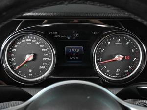 Седан Mercedes-benz E-класс 2019 года, 2749000 рублей, Аксай