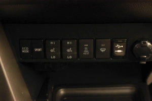 Внедорожник Toyota RAV4 2013 года, 2069000 рублей, Челябинск