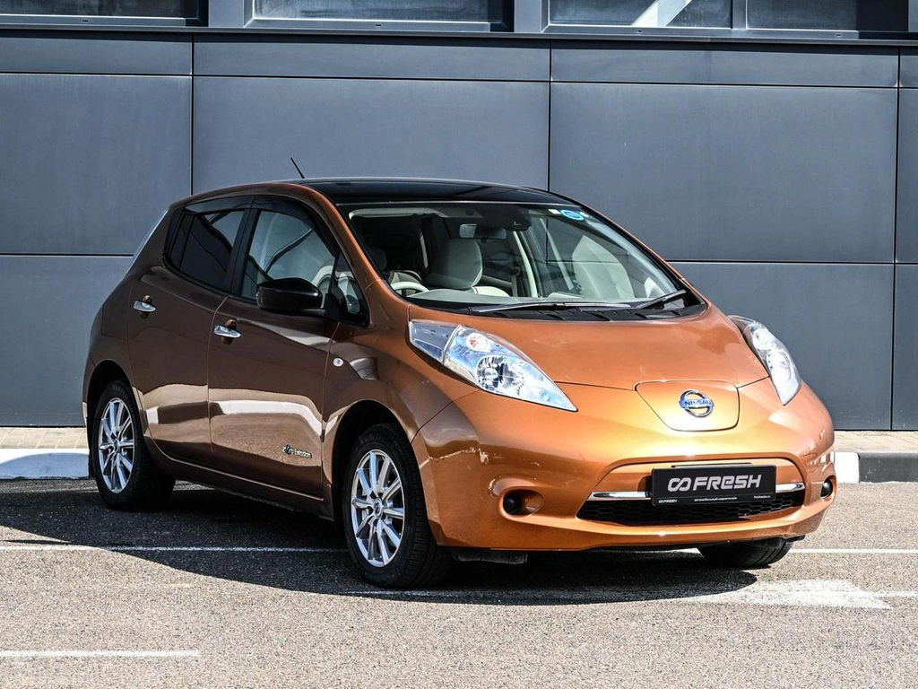 Хетчбэк Nissan Leaf 2016 года, 1197000 рублей, Кирилловка