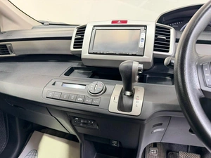 Минивэн Honda Freed 2014 года, 1099000 рублей, Красноярск