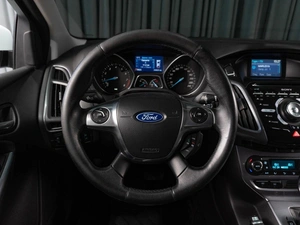 Хетчбэк Ford Focus 2012 года, 1199000 рублей, Тюмень