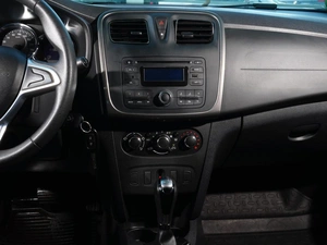 Седан Renault Logan 2018 года, 899000 рублей, Тверь
