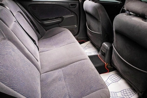 Седан Toyota Avensis 2000 года, 459000 рублей, Сургут