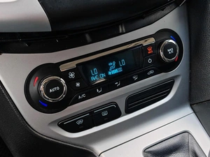 Седан Ford Focus 2012 года, 950000 рублей, Краснодар