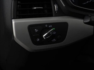 Седан Audi A4 2021 года, 2579077 рублей, Москва