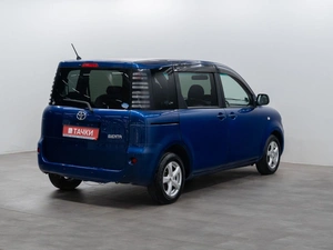 Минивэн Toyota Sienta 2004 года, 600000 рублей, Красноярск