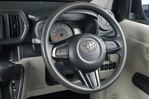 Хетчбэк Toyota Passo 2017 года, 1079000 рублей, Тюмень