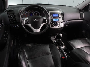 Хетчбэк Hyundai i30 2009 года, 594000 рублей, Воронеж