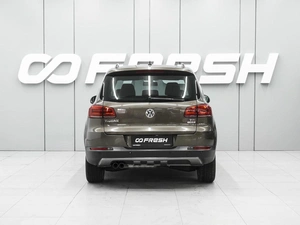 Внедорожник Volkswagen Tiguan 2016 года, 1950000 рублей, Ростов-на-Дону