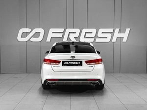 Седан Kia Optima 2016 года, 1548000 рублей, Тверь