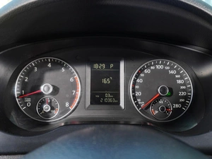 Седан Volkswagen Jetta 2011 года, 848000 рублей, Тверь