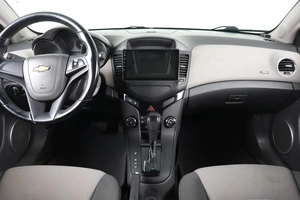 Седан Chevrolet Cruze 2010 года, 569000 рублей, Пермь