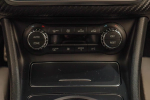 Хетчбэк Mercedes-benz A-класс 2016 года, 1769000 рублей, Челябинск