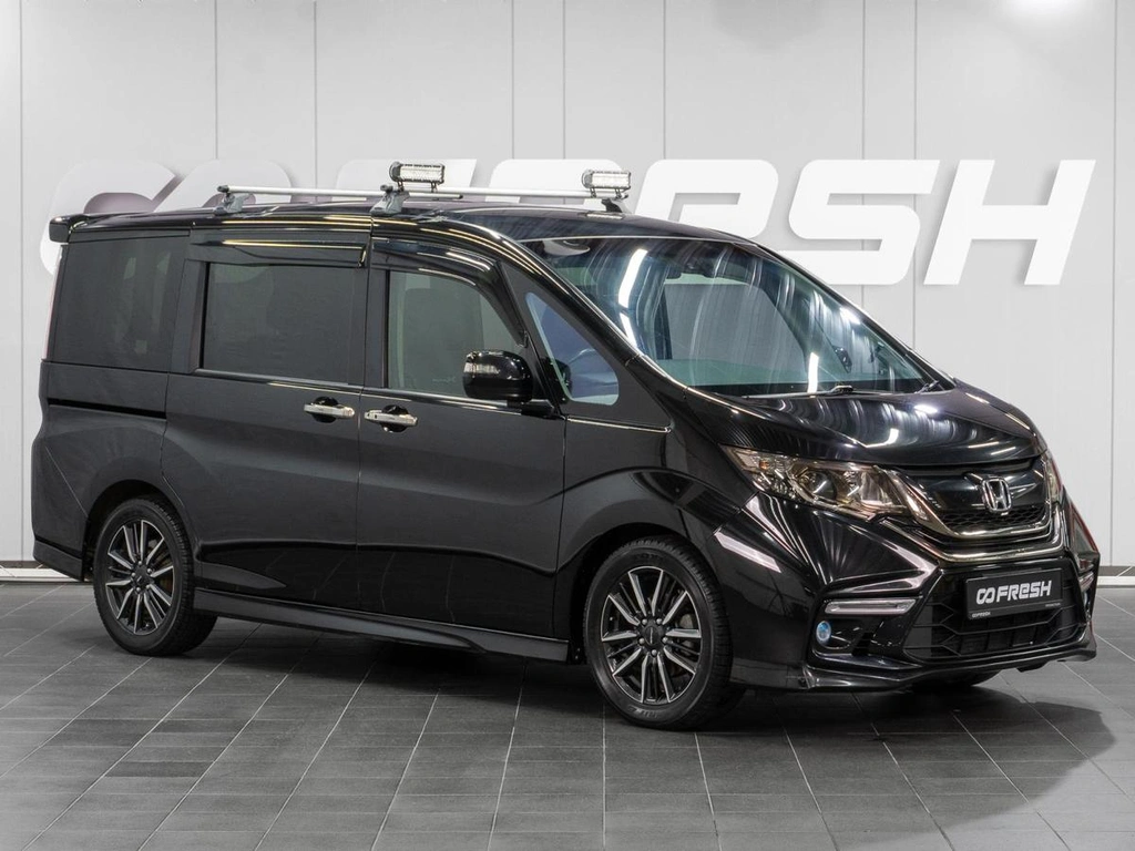 Минивэн Honda Stepwgn 2016 года, 2159000 рублей, Сургут