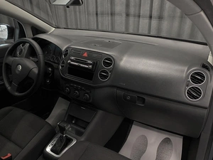 Хетчбэк Volkswagen Golf Plus 2008 года, 599000 рублей, Красноярск