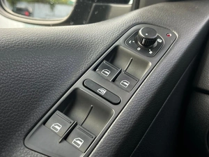 Внедорожник Volkswagen Tiguan 2011 года, 1160000 рублей, Ижевск