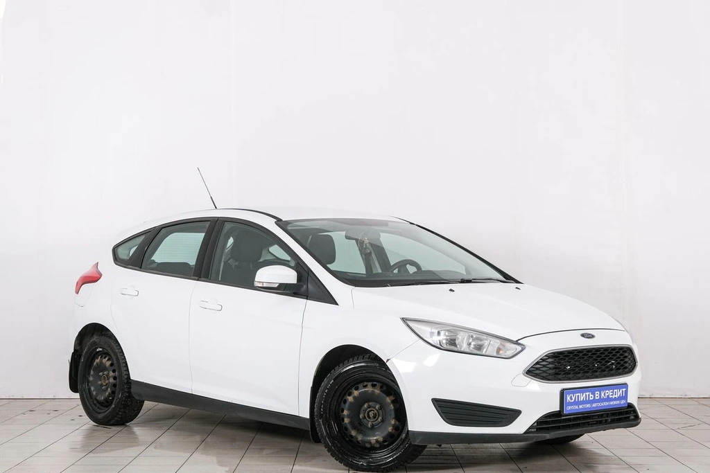 Хетчбэк Ford Focus 2016 года, 889000 рублей, Красноярск