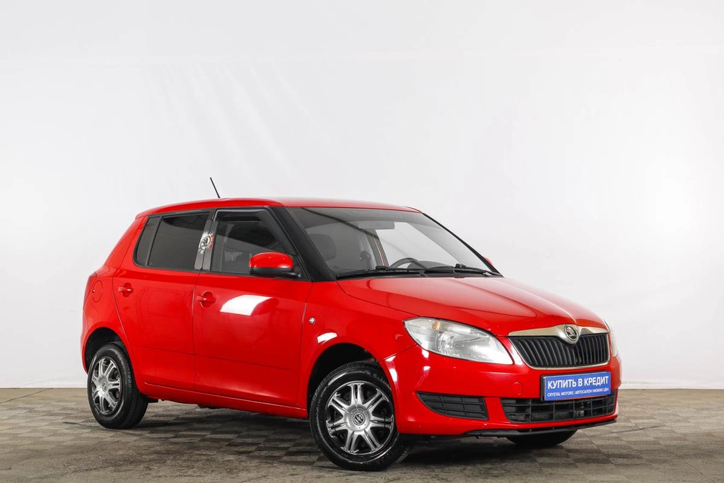 Хетчбэк Skoda Fabia 2014 года, 679000 рублей, Тюмень