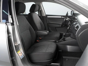 Лифтбек Volkswagen Polo 2021 года, 1769000 рублей, Красный Пахарь