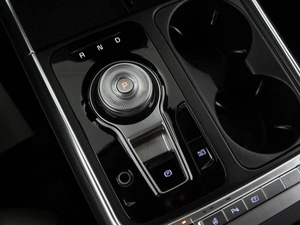 Минивэн Kia Carnival 2025 года, 6254999 рублей, Москва