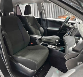 Внедорожник Toyota RAV4 2015 года, 2107000 рублей, Красноярск