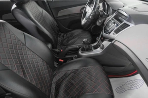 Хетчбэк Chevrolet Cruze 2012 года, 639000 рублей, Кемерово